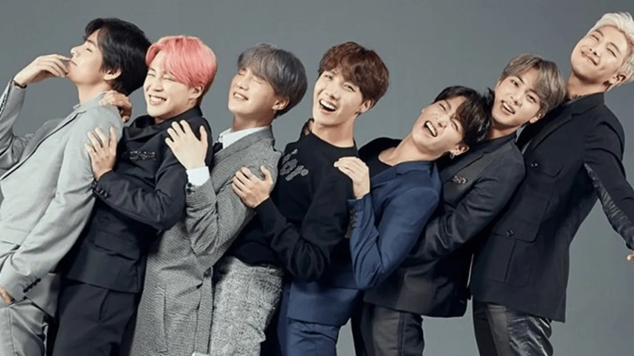 BTS Tiba di Arab Saudi, Disambut Bak Raja dan Kota Riyadh Jadi Serba Ungu