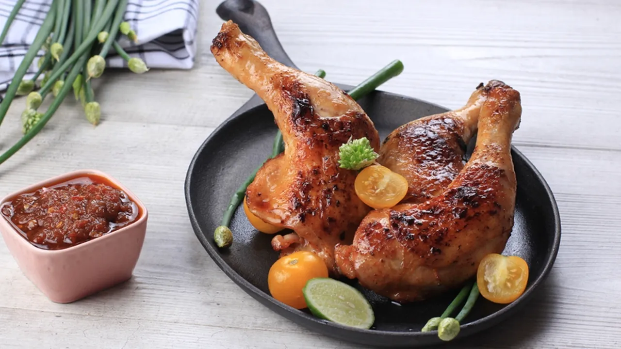 Bukan Cuma Indonesia, Negara Lain Juga Punya Menu Ayam Bakar yang Khas dan Unik Banget!