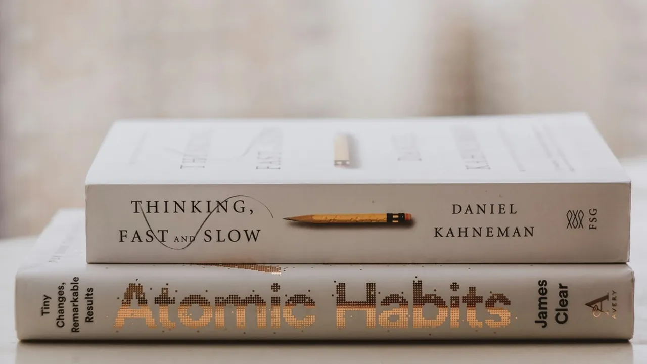 Buku Atomic Habits: Ungkap Rahasia di Balik Kebiasaan Kecil yang Berdampak Besar