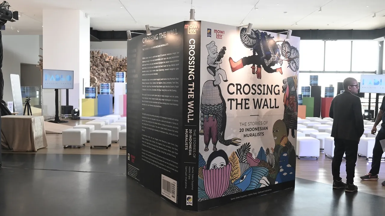 Buku Tentang Perjalanan 20 Seniman Mural Indonesia Dirilis, Jadi Karya Monumental