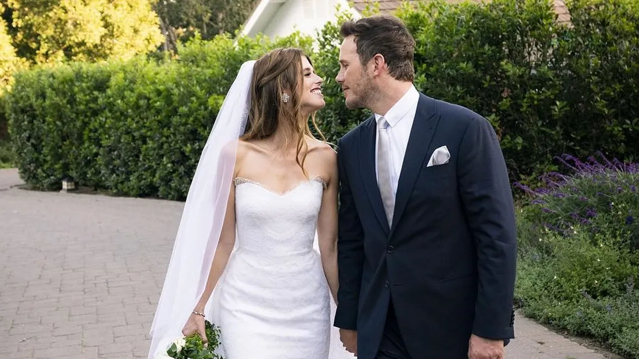 Bulan Madu Chris Pratt - Katherine Schwarzenegger, Romantis di Hawaii