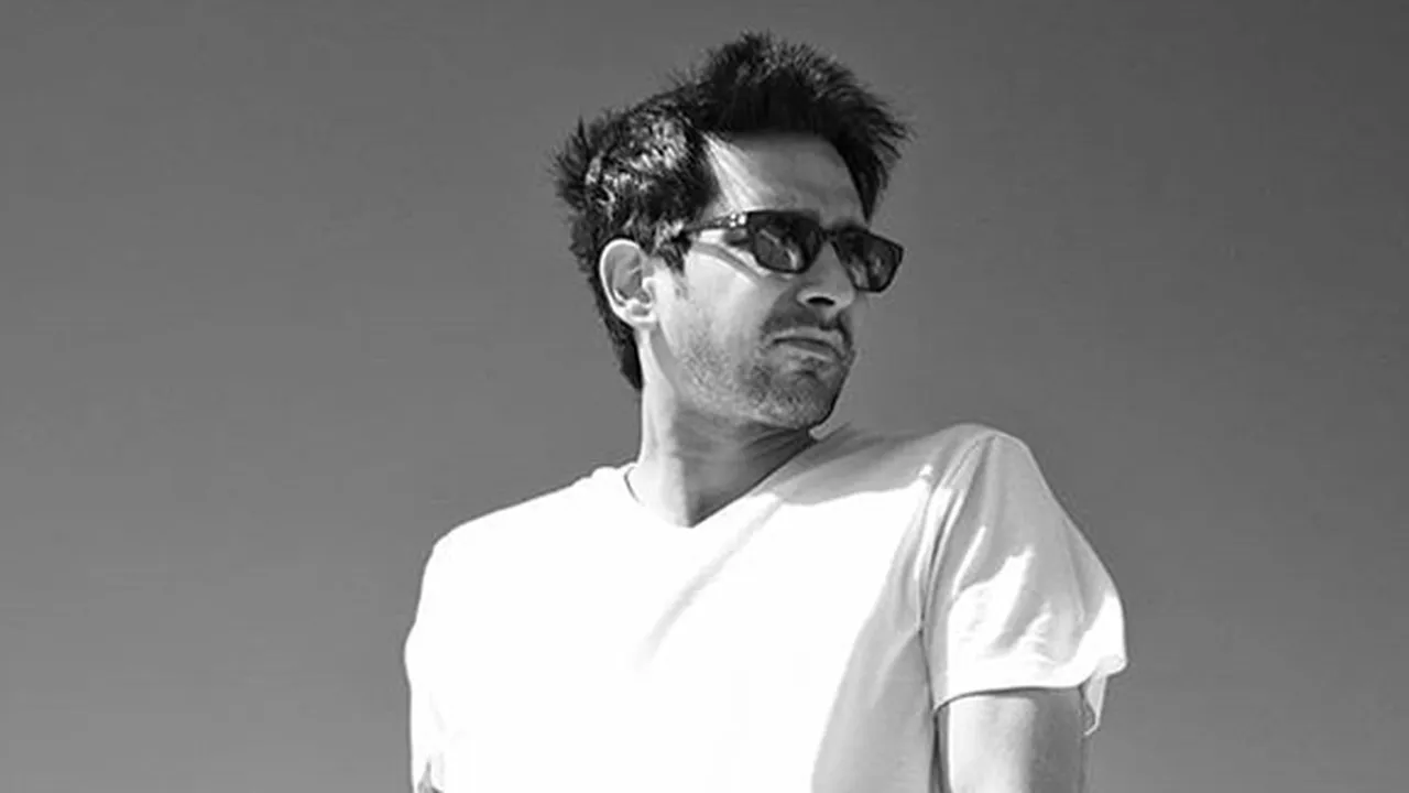 Bunuh Diri, Aktor Bollywood Sameer Sharma Ditemukan Tewas Tergantung di Dapur