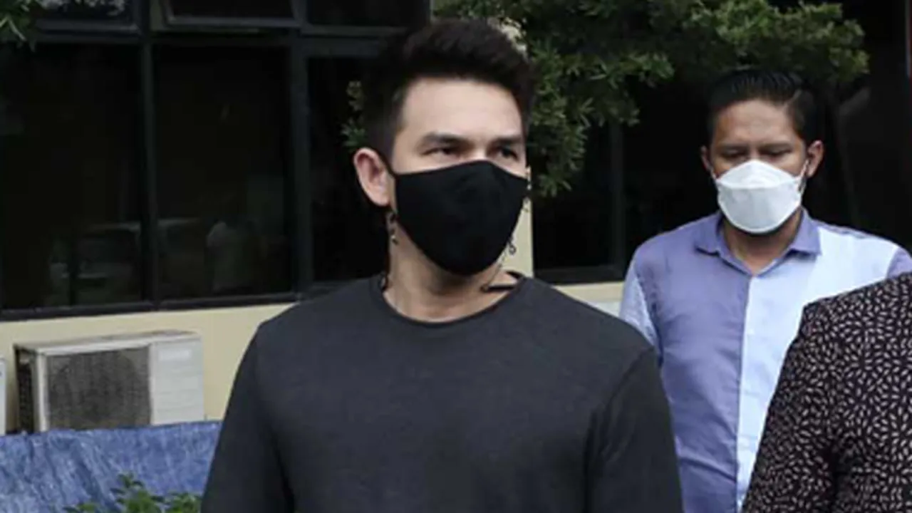 Cabut Laporan Soal KDRT, Jonathan Frizzy dan Dhena Devanka Sepakat Berdamai