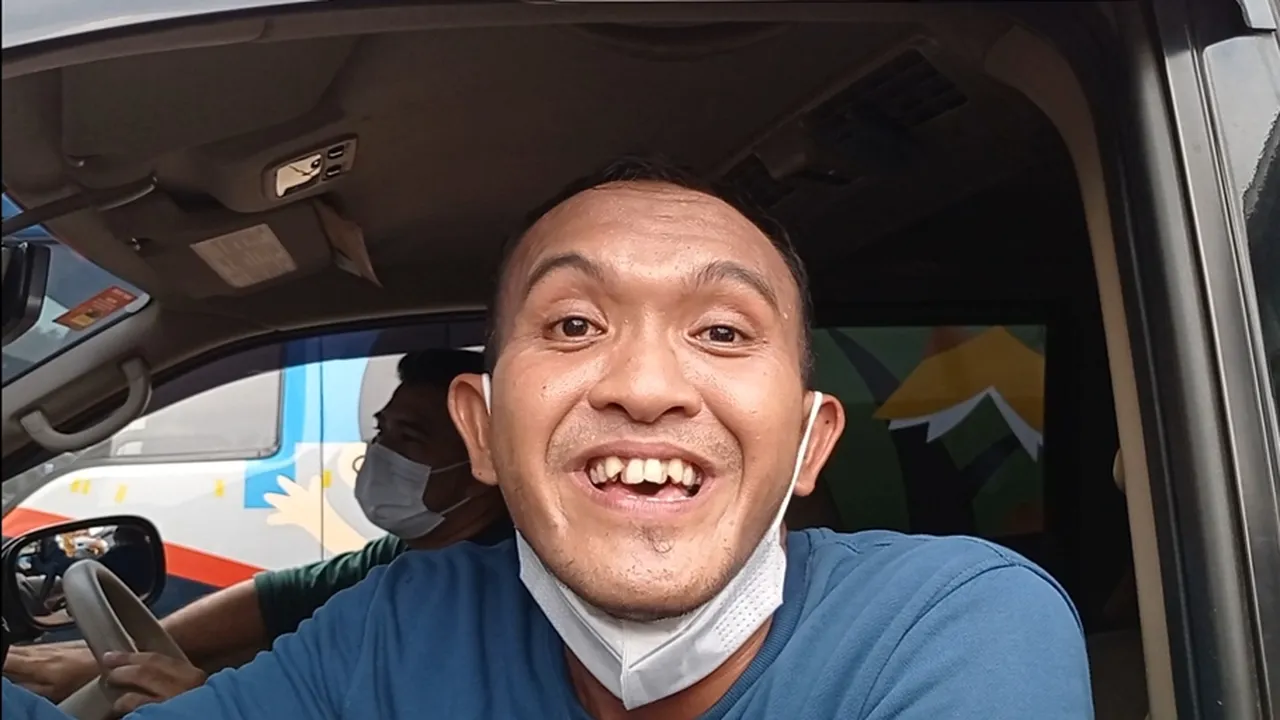 Caisar YKS Bantah Disebut Lakukan Live Non Stop Di Tik Tok