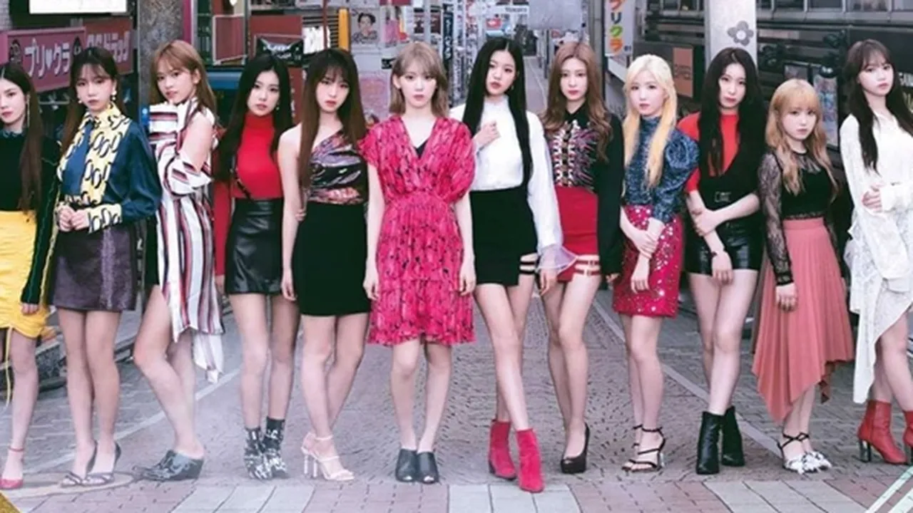 Cantik Bagaikan Bidadari, IZ*ONE Tampil Memikat dalam Teaser BLOOM*IZ