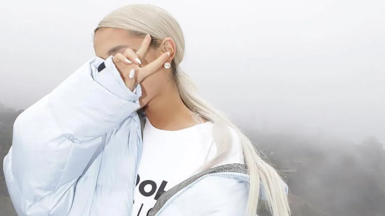 Cara Ariana Grande Bertahan Menghadapi Tahun Yang Penuh 'Kejutan'