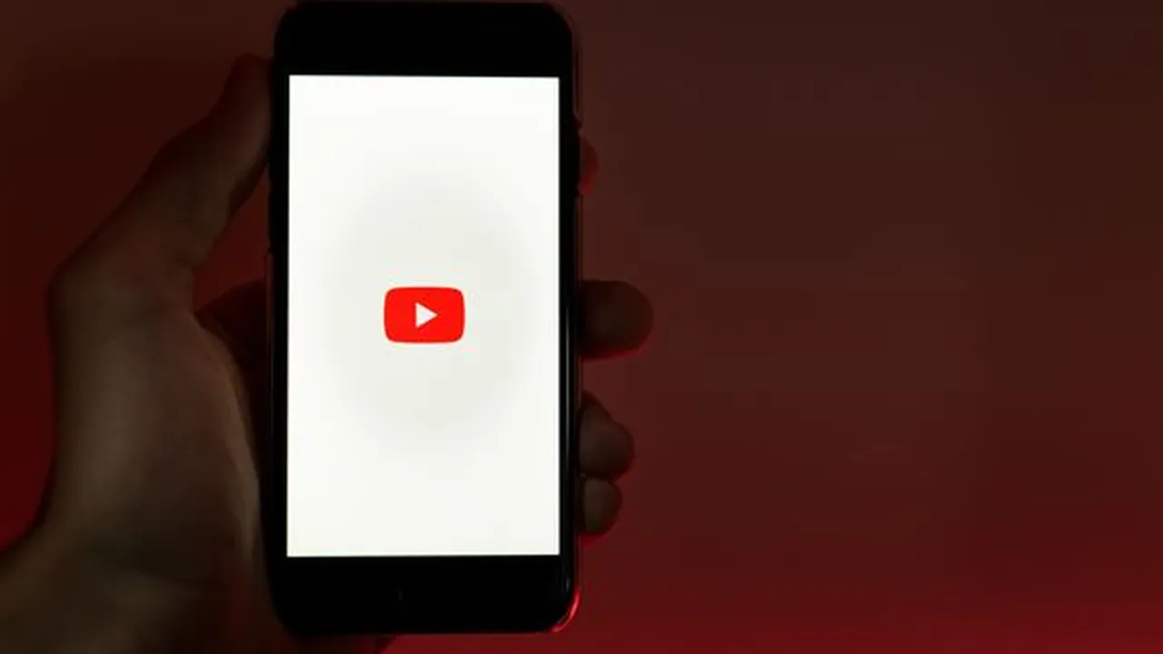 Cara Bikin Akun YT di Laptop dan HP Hingga Syarat Mengajukan Monetisasi