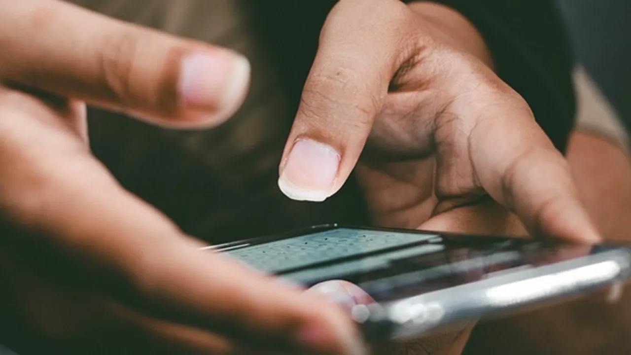 7 Cara Cek Pulsa Tri dengan Mudah dan Lengkap Beserta Masa Aktif Kartu