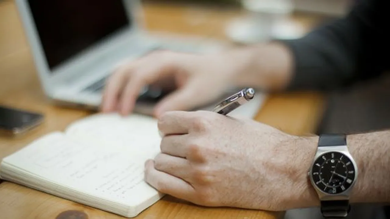 Cara Jualan Pulsa Agar Sukses dan Tidak Rugi, Jadi Bisnis Sukses yang Mudah Dilakukan