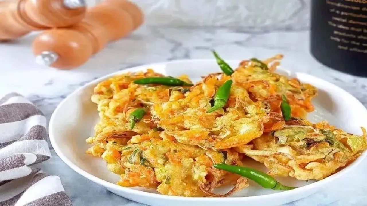Cara Membuat Bakwan Sayur Renyah dan Garing Tanpa Takut Lembek