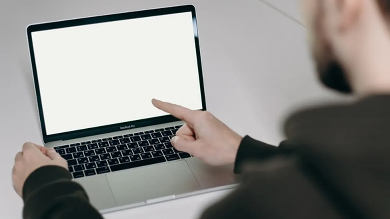 7 Cara Memunculkan Keyboard di Laptop dengan Mudah, Solusi Saat Keyboard Fisik Error