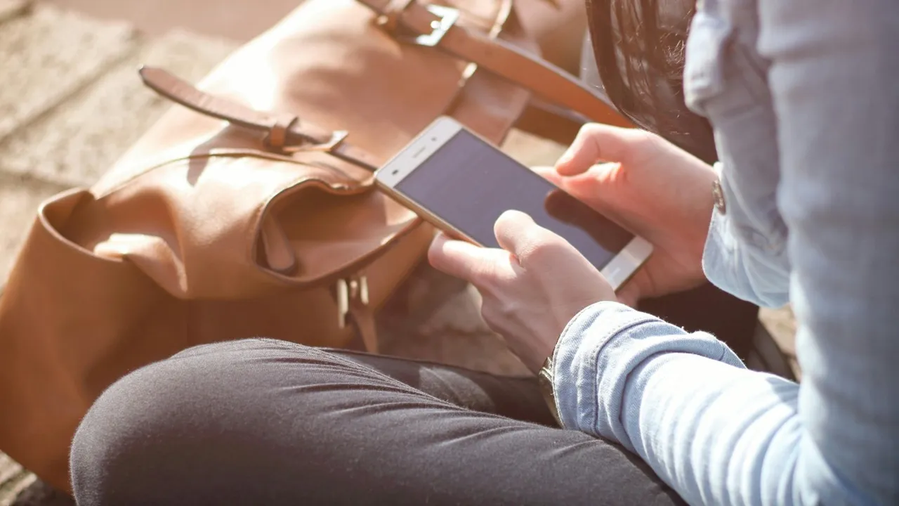 Cara Sadap WhatsApp Lewat IMEI: Fakta dan Mitos