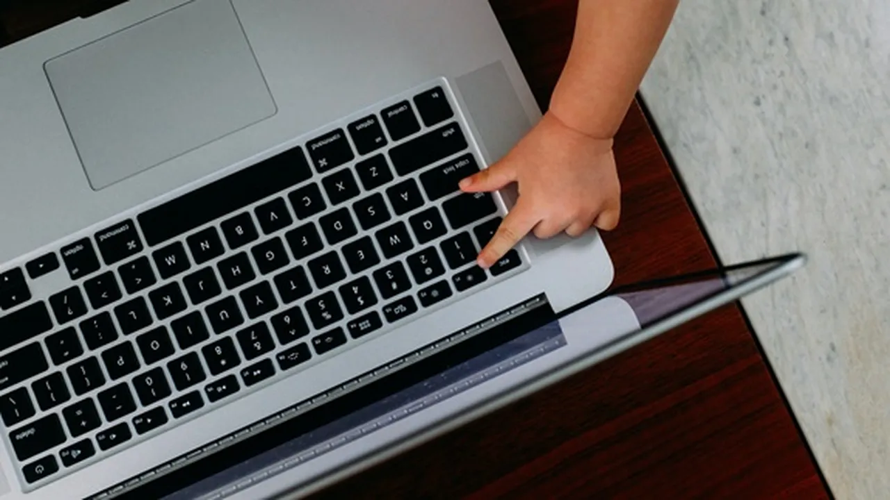 5 Cara Shutdown Laptop dengan Mudah, Ketahui Pula Efek Buruk Tidak Mematikannya