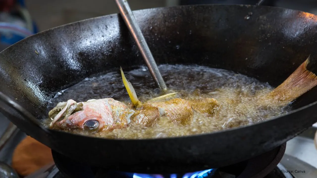 Cara Simpel Goreng Ikan agar Wajan Tidak Lengket
