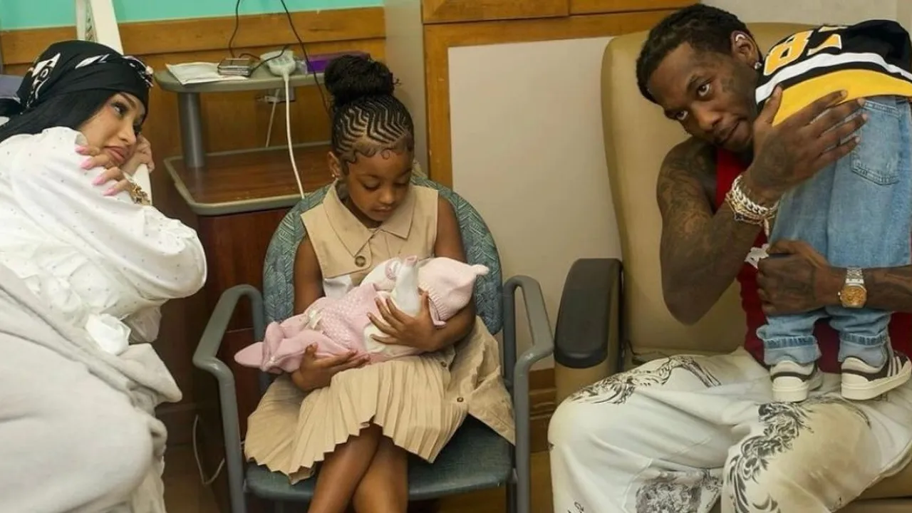 Cardi B Bagikan Momen Manis Kelahiran Anak Ke-3, Setia Ditemani Sang Suami Meski di Ambang Perceraian