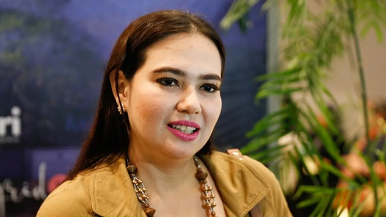 Catherine Wilson Digugat Cerai Suaminya Setelah Satu Tahun Menikah