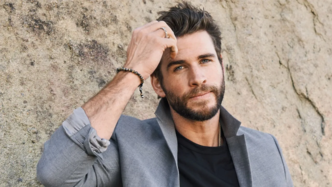 Cerai dari Miley Cyrus, Ini yang Dilakukan Liam Hemsworth selama 6 Bulan Terakhir