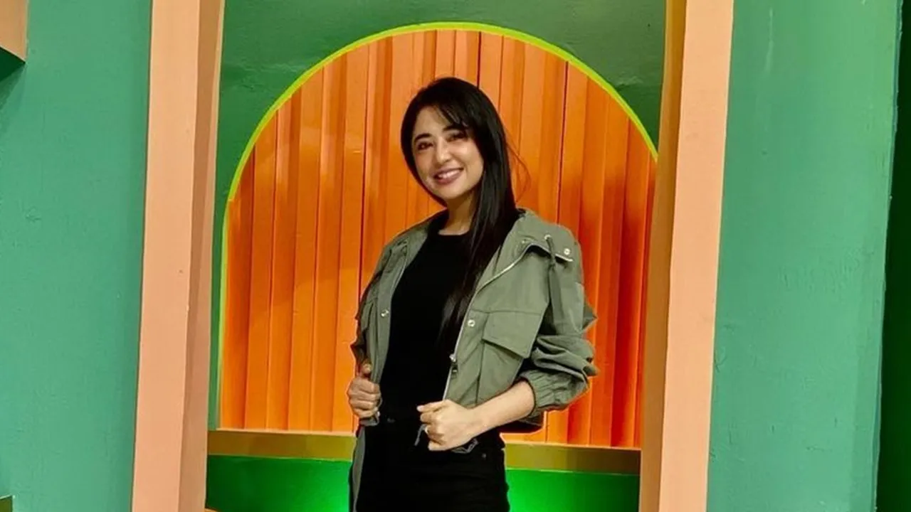 Cerita Dewi Perssik Mau Kurban Malah Disuruh Bayar 100 Juta oleh RT Tempat Tinggalnya Cerita Dewi Perssik Mau Kurban Malah Disuruh Bayar 100 Juta oleh RT Tempat Tinggalnya