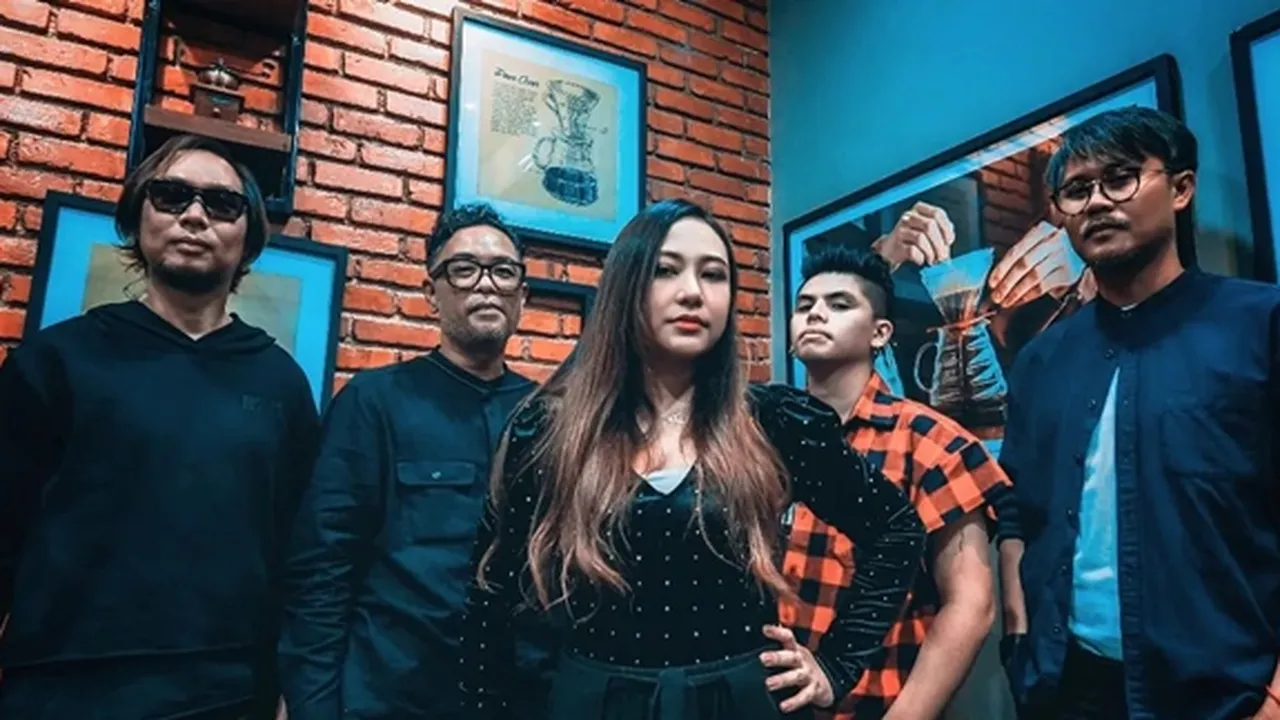 Cerita Keseruan Band Cokelat Membawakan Lagu 'Bendera'