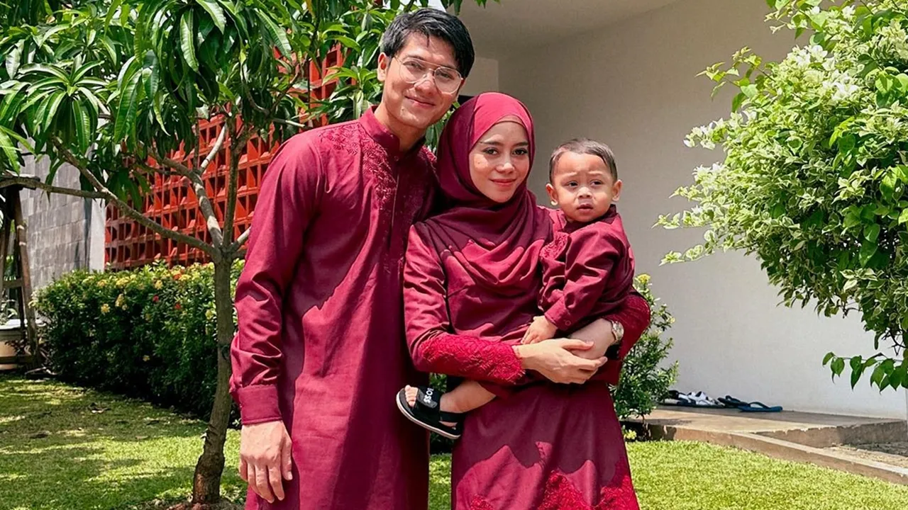 Cerita Lesti Kejora Sempat Merasa Insecure Saat Menyusui Baby L