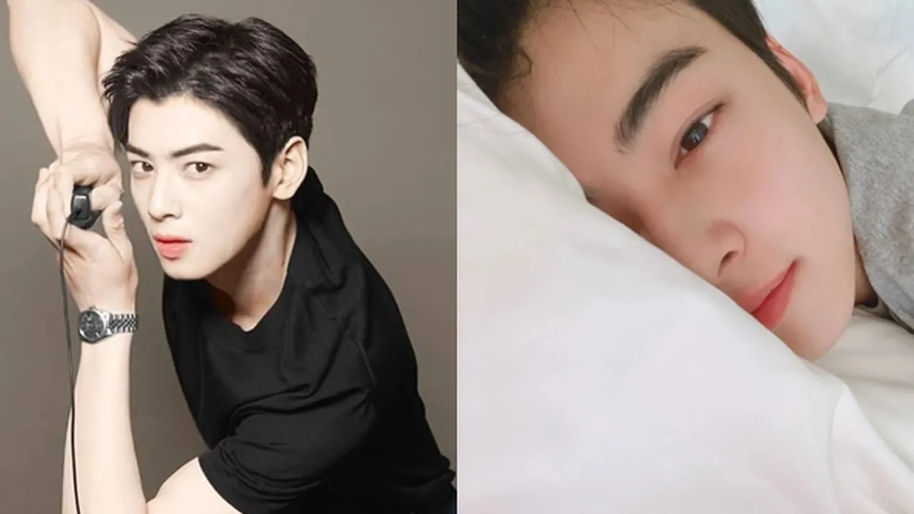 Cha Eun Woo Foto Selfie di Atas Kasur, Tetap Ganteng Saat Bangun Tidur