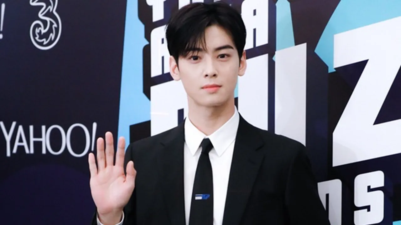 Cha Eun Woo Pernah Dicurigai Tulis Komentar Seksual, Fans Beri Klarifikasi