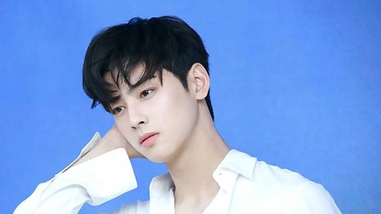 Cha Eun Woo Ungkap 2 Hal Ini Saat Pilih Pacar, Bikin Penasaran!