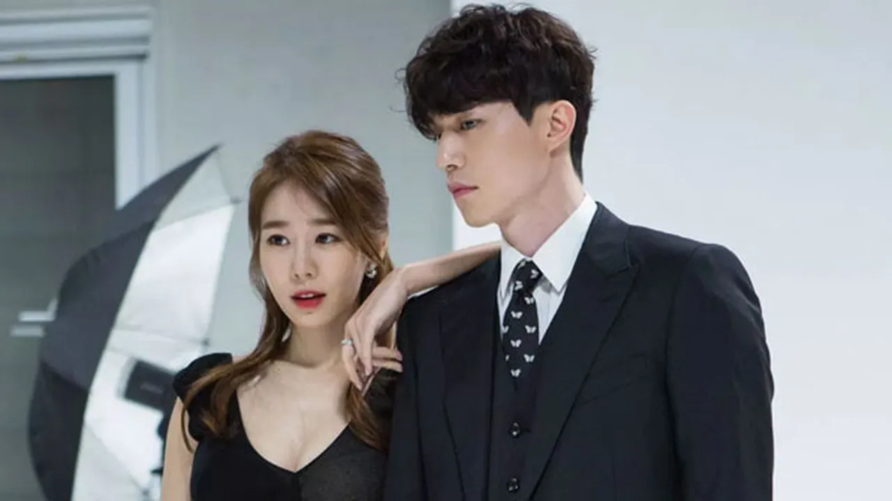 Chemistry Romantis Lee Dong Wook - Yoo In Na di Pembacaan Naskah Perdana Chemistry Romantis Lee Dong Wook - Yoo In Na di Pembacaan Naskah Perdana