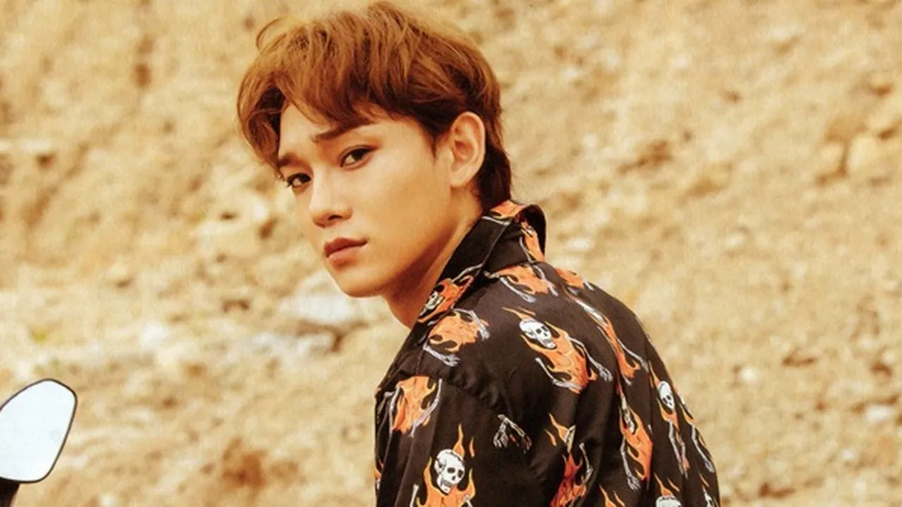 Chen EXO Buka Channel YouTube, Ini Harga Cardigan Yang Dipakai Saat Cover Lagu