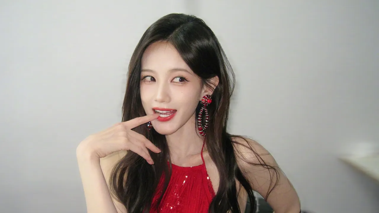 Chen Zheyuan dan Li Yitong Tampil Mesra di 2026 Hunan TV Spring Festival Gala Chen Zheyuan dan Li Yitong Tampil Mesra di 2026 Hunan TV Spring Festival Gala