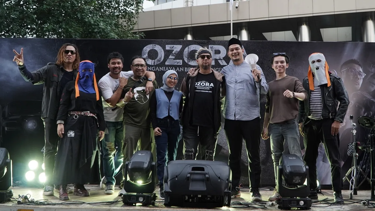 Chicco Jerikho Hingga Anggy Umbara Gelar Aksi Musikal di Depan Gedung KPK, Ada Apa?