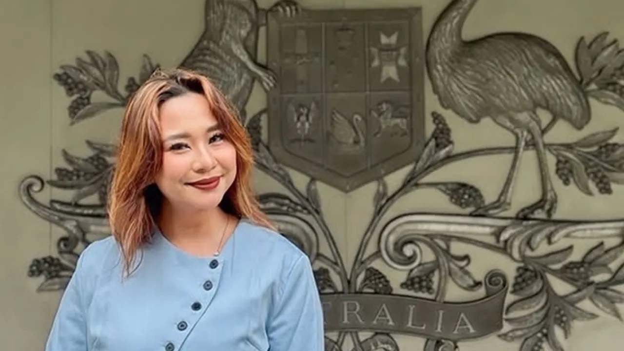 Chikita Meidy Duga Kuat Suami Sengaja Ulur Waktu Cerai Chikita Meidy Duga Kuat Suami Sengaja Ulur Waktu Cerai