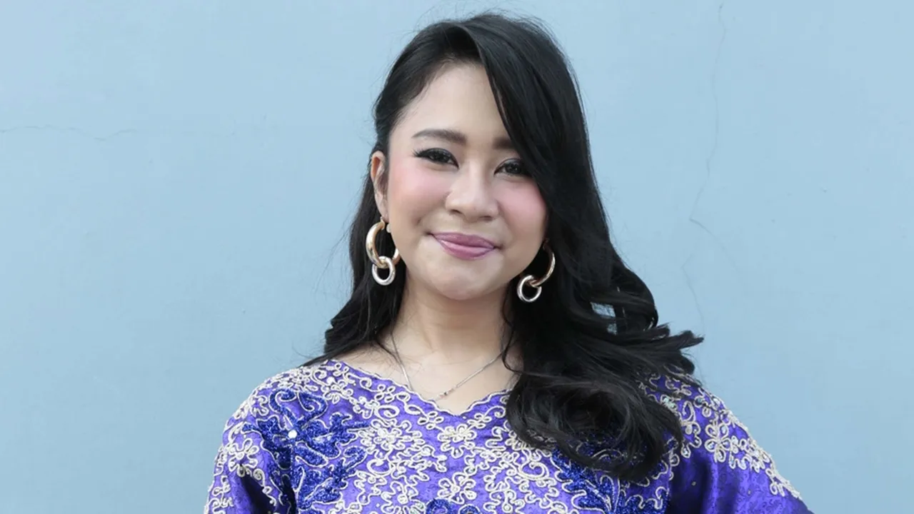 Chikita Meidy Umumkan Kabar Kehamilan dan Rilis Single Tepat di Hari Ulang Tahunnya Chikita Meidy Umumkan Kabar Kehamilan dan Rilis Single Tepat di Hari Ulang Tahunnya