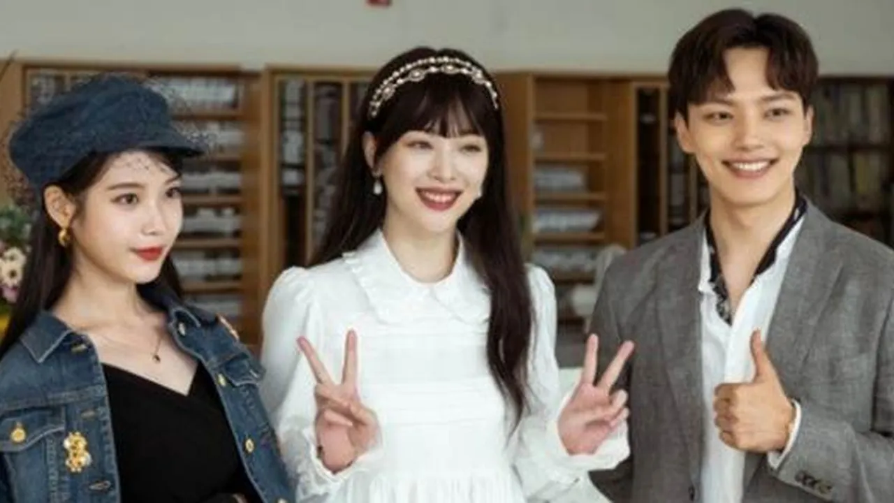 Choi Sulli di BTS 'Hotel Del Luna', Cantik Banget - Akrab dengan IU & Yeo Jin Goo Choi Sulli di BTS 'Hotel Del Luna', Cantik Banget - Akrab dengan IU & Yeo Jin Goo