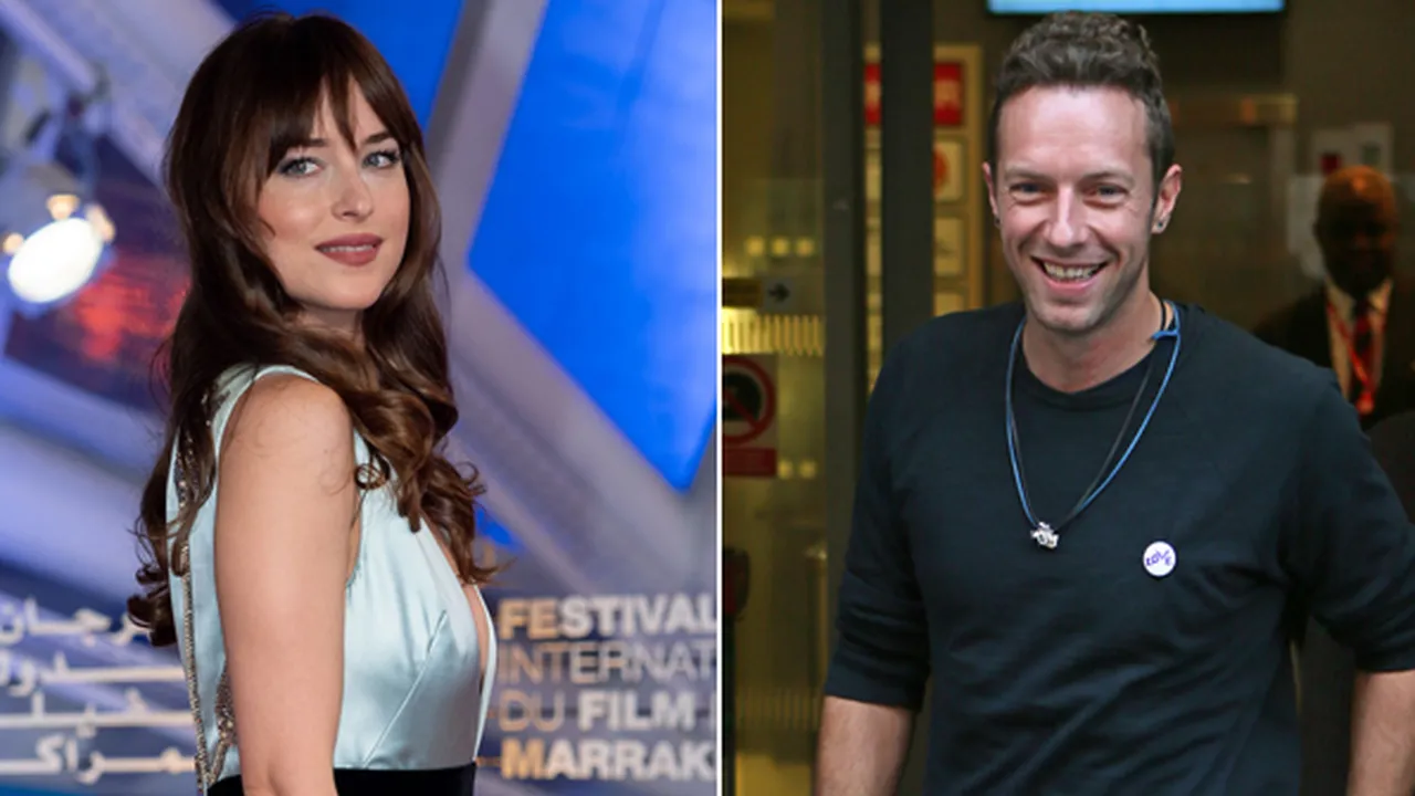 Chris Martin Ajak Dakota Johnson Double Date Bareng Mantan Istri, So Sweet! Chris Martin Ajak Dakota Johnson Double Date Bareng Mantan Istri, So Sweet!