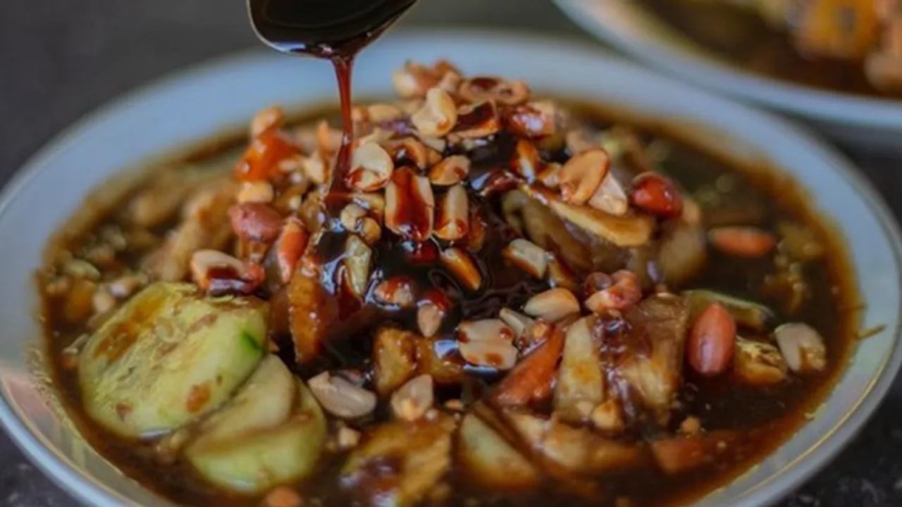 Cicipi Kesegaran Rujak Aceh, Kuliner Khas yang Punya Rasa Unik