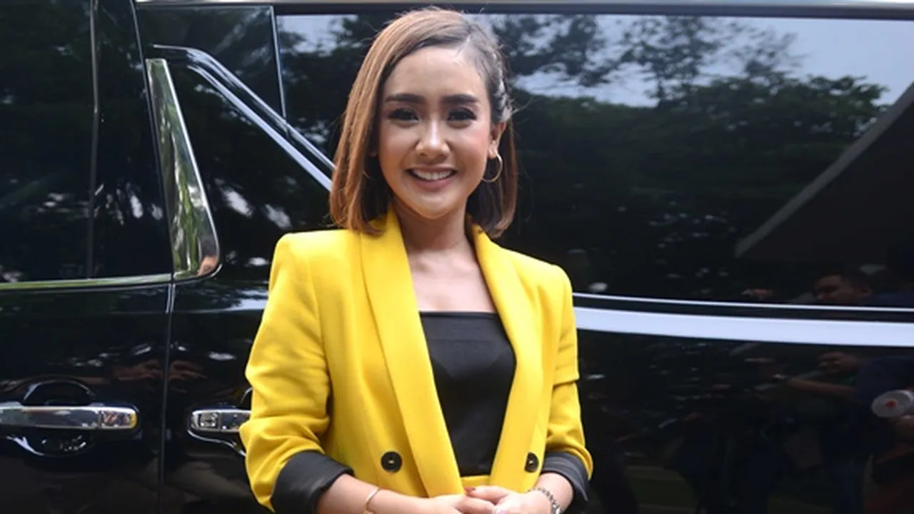 Cita Citata Beri Tips Cara Pilih Teman: Jauhi yang Bawa Pengaruh Buruk - Suka Pinjam Uang