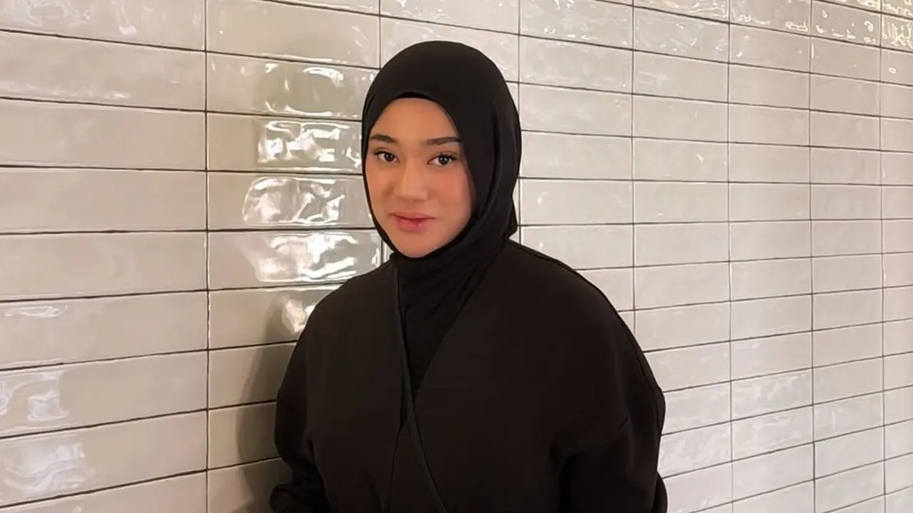 Clara Shinta Klarifikasi Video Suami Pegang Senjata, Bukan KDRT