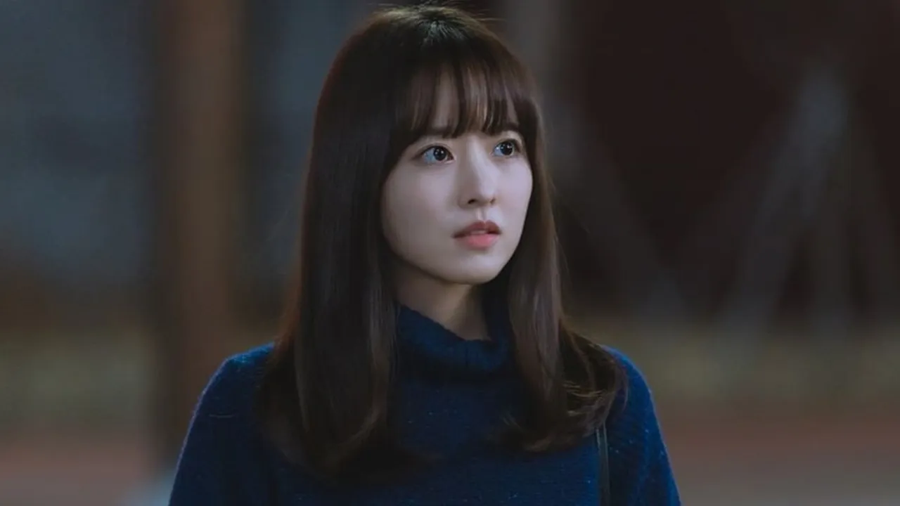 Comeback Lewat 'DOOM AT YOUR SERVICE', Ini Drama Park Bo Young Lainnya yang Juga Bertema Fantasi Romantis