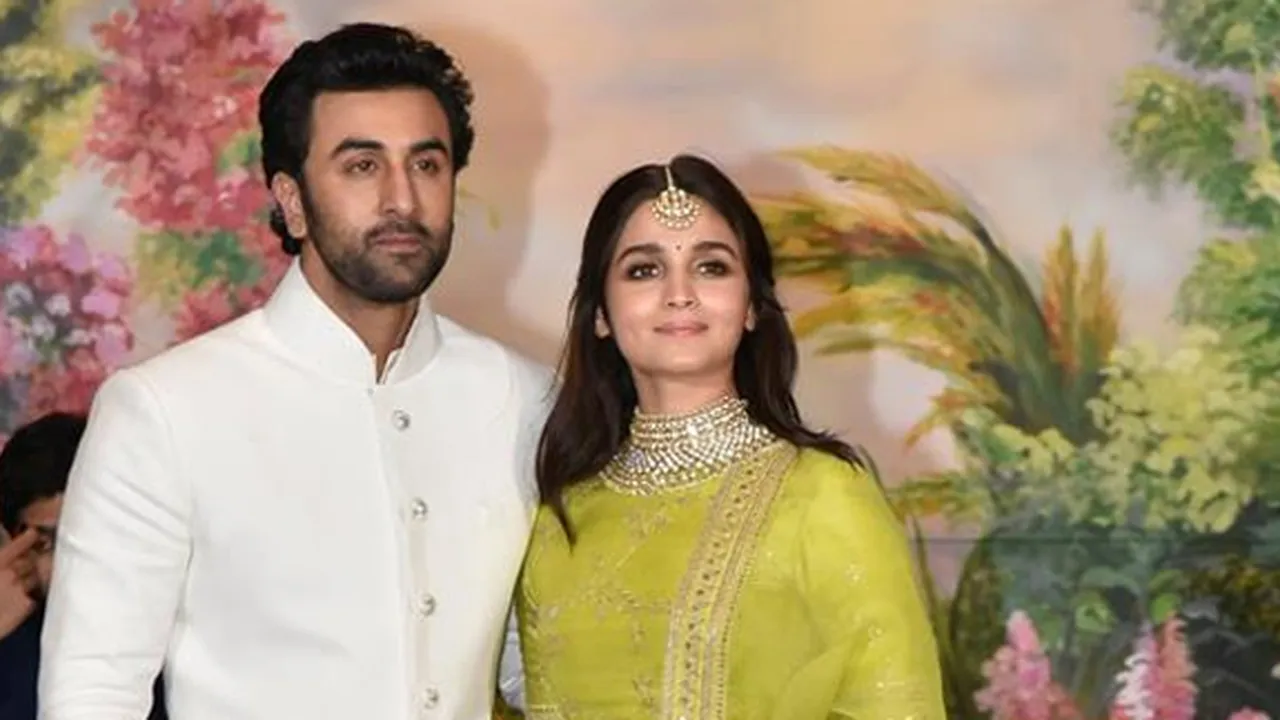 Confirmed! Ranbir Kapoor dan Alia Bhatt Bakal Menikah Besok di Mumbai
