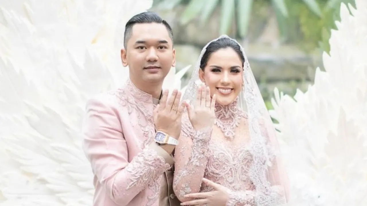 Congrat! Artis dan Presenter Cantik Sally Adelia Resmi Menikah