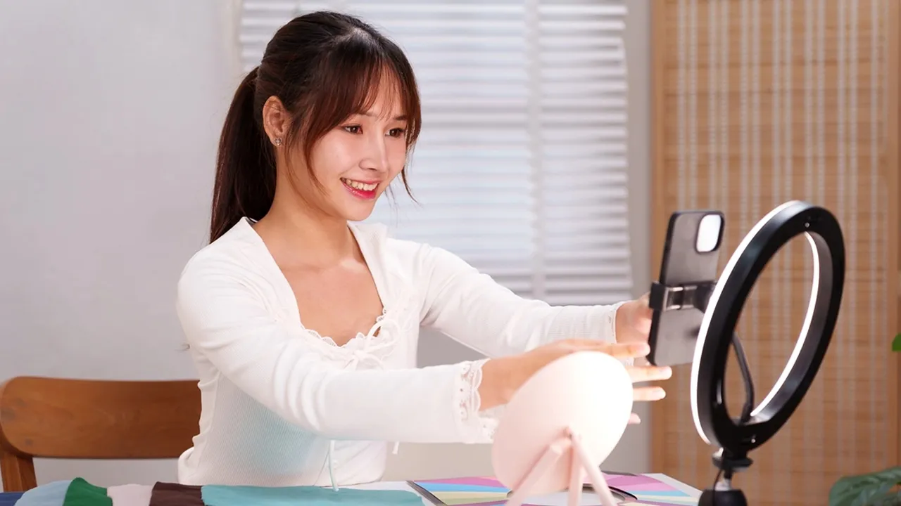 Creator Alert! Amunisi Gadget Gen Z Ini Bikin Kontenmu Lebih Profesional