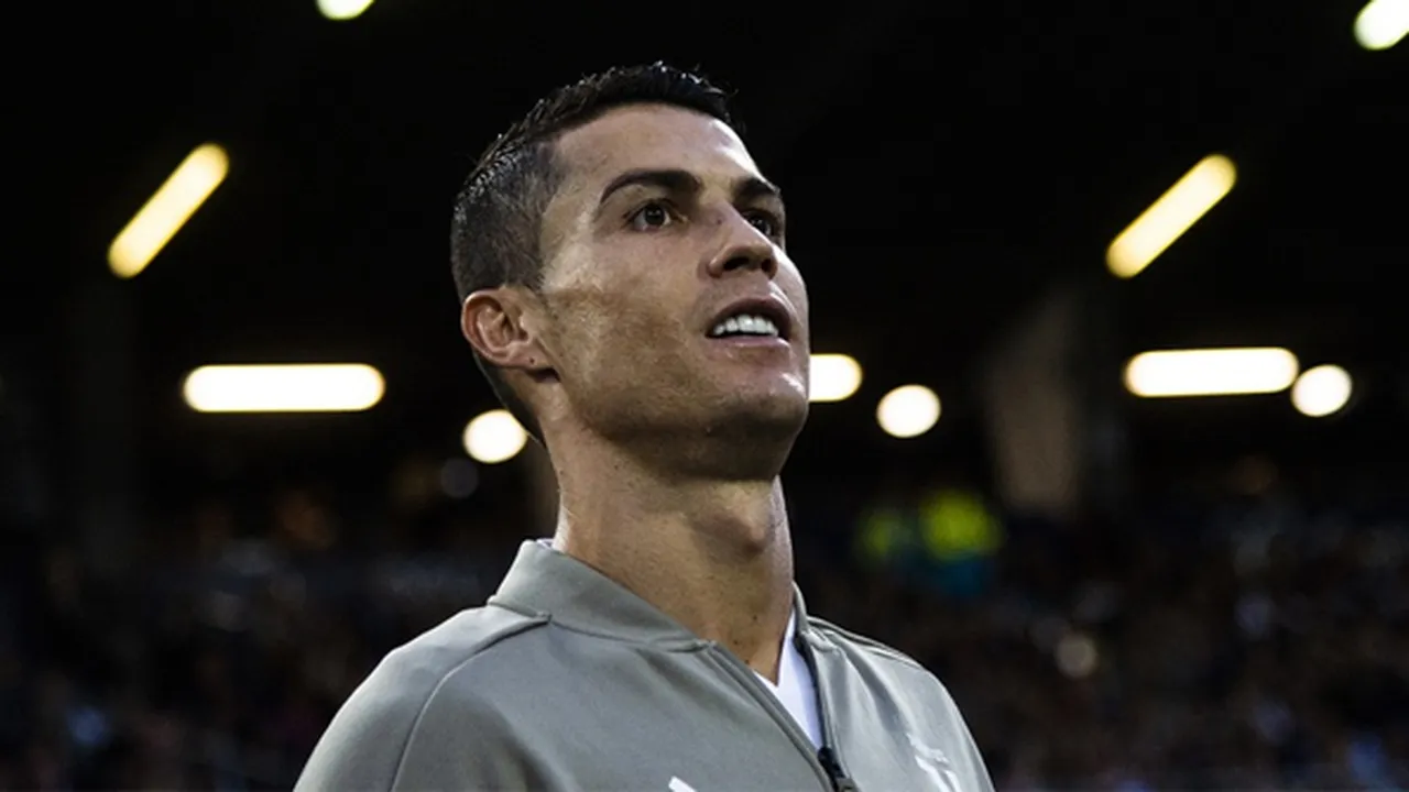 Cristiano Ronaldo Selfie Bareng 2 Putri Cantiknya, Nggemesin Banget!