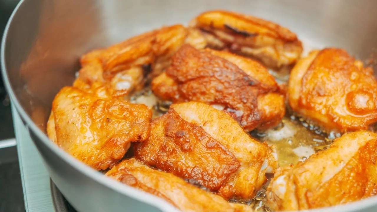 Cuma Pakai 5 Bahan, Ini Resep Ayam Goreng Simpel untuk Buka Puasa dan Sahur ala Chef Devina