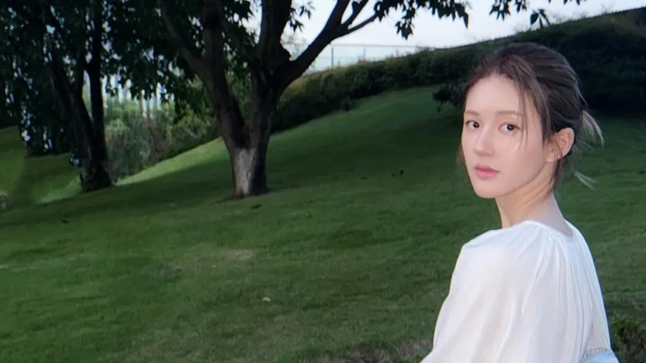 Daftar Pemenang Tencent Video Starlight Awards 2025, Zhao Lusi dan Wang Baoqiang Termasuk