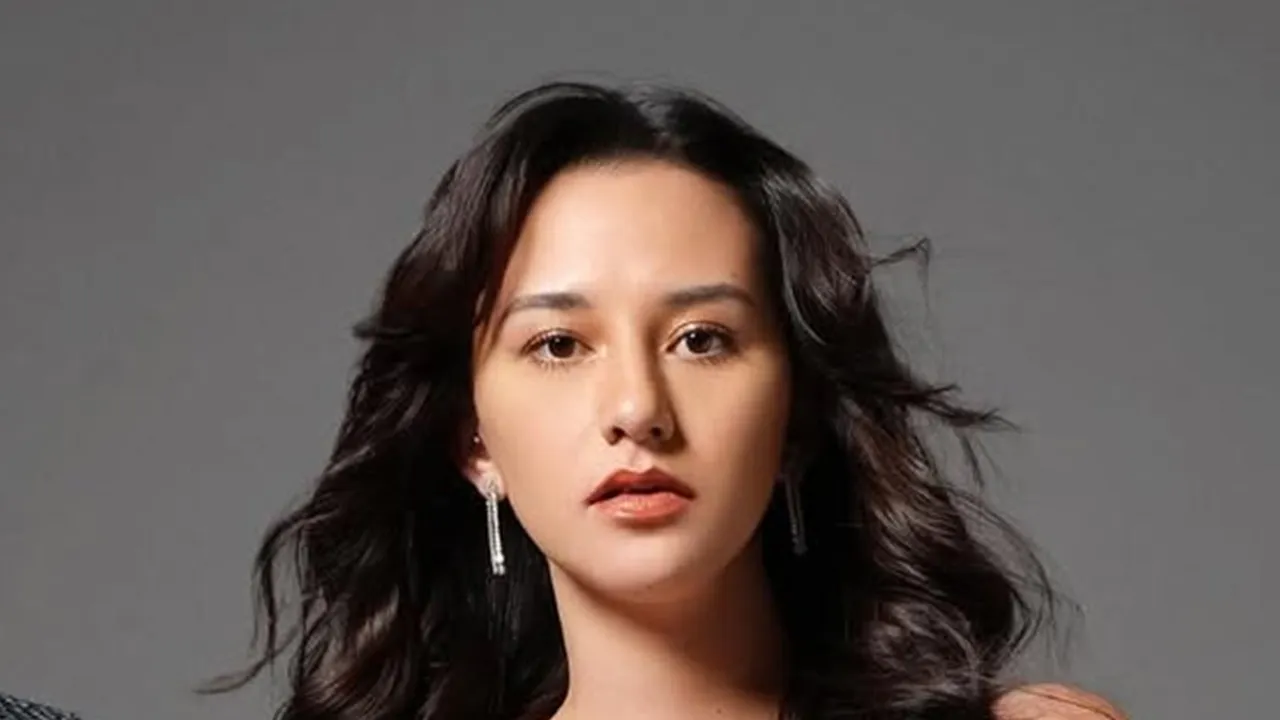Dahlia Poland Ingin Pisah Secara Dewasa, Perjuangkan Hak Asuh Bersama Demi Anak