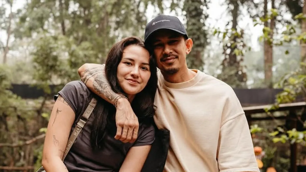 Dahlia Poland Ternyata Sudah Pertimbangkan Cerai dari Fandy Christian Sejak 2023