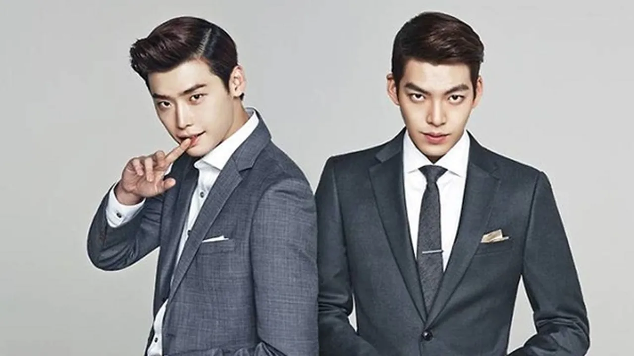 Dalam Masa Penyembuhan, Kim Woo Bin Liburan ke Hawaii Bareng Lee Jong Suk