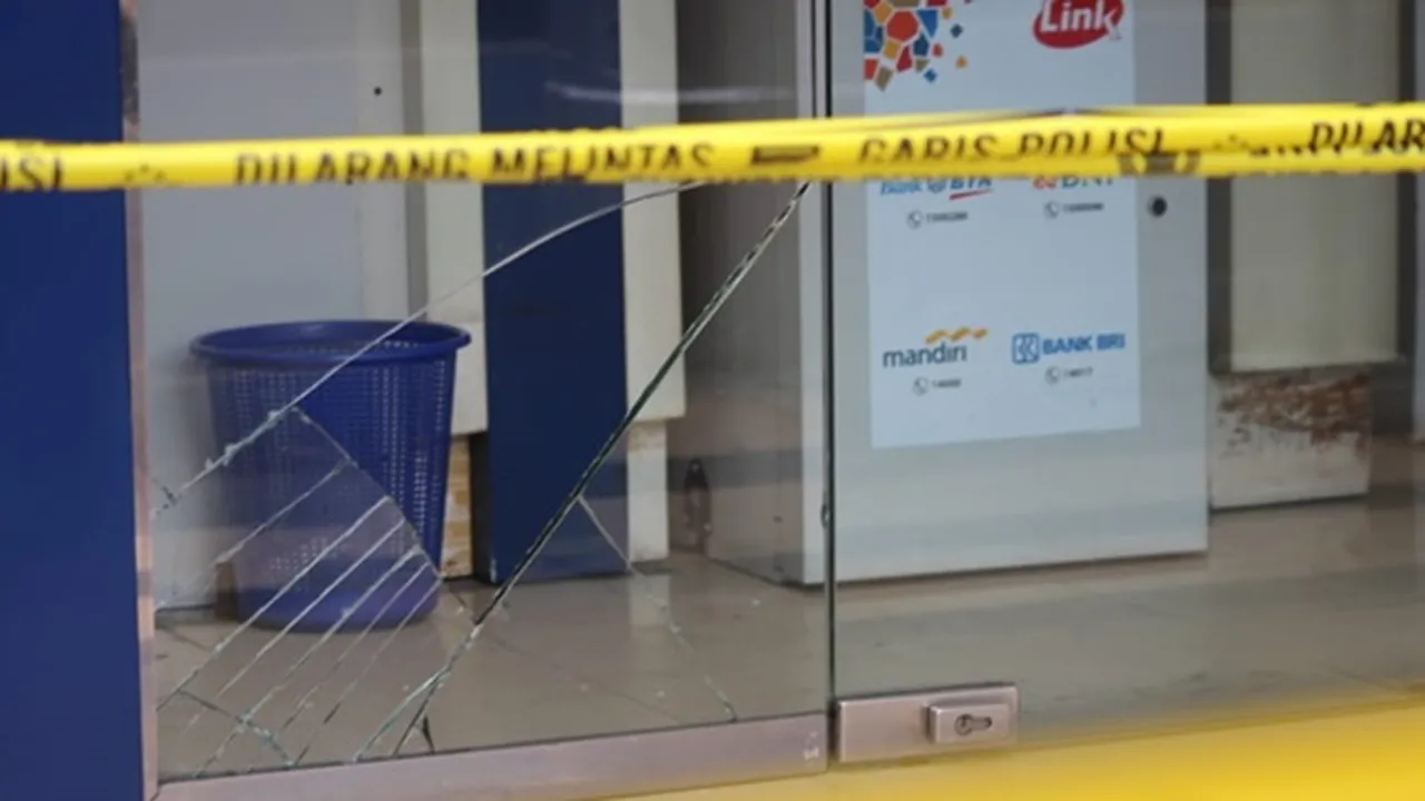 Dapat Perlawanan dari Security, Perampok Bersenjata Gagal Lakukan Aksinya Bobol Sebuah ATM