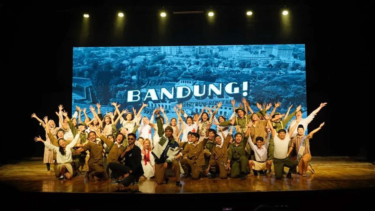 Dapat Sponsor, Bosmat Suguhkan Pertunjukan Kabaret 'OH BANDUNG'